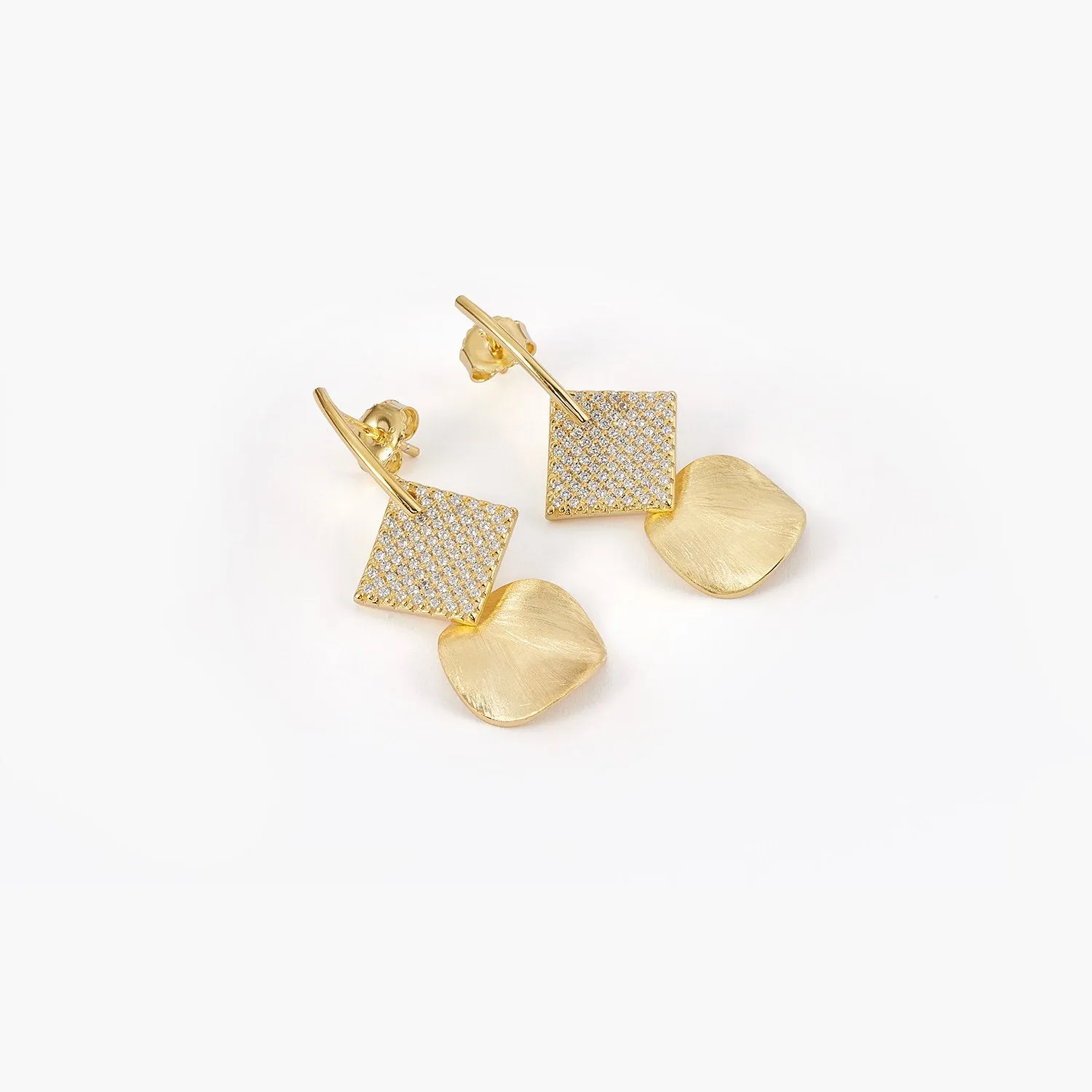 [-50%] Alar Drop Earrings