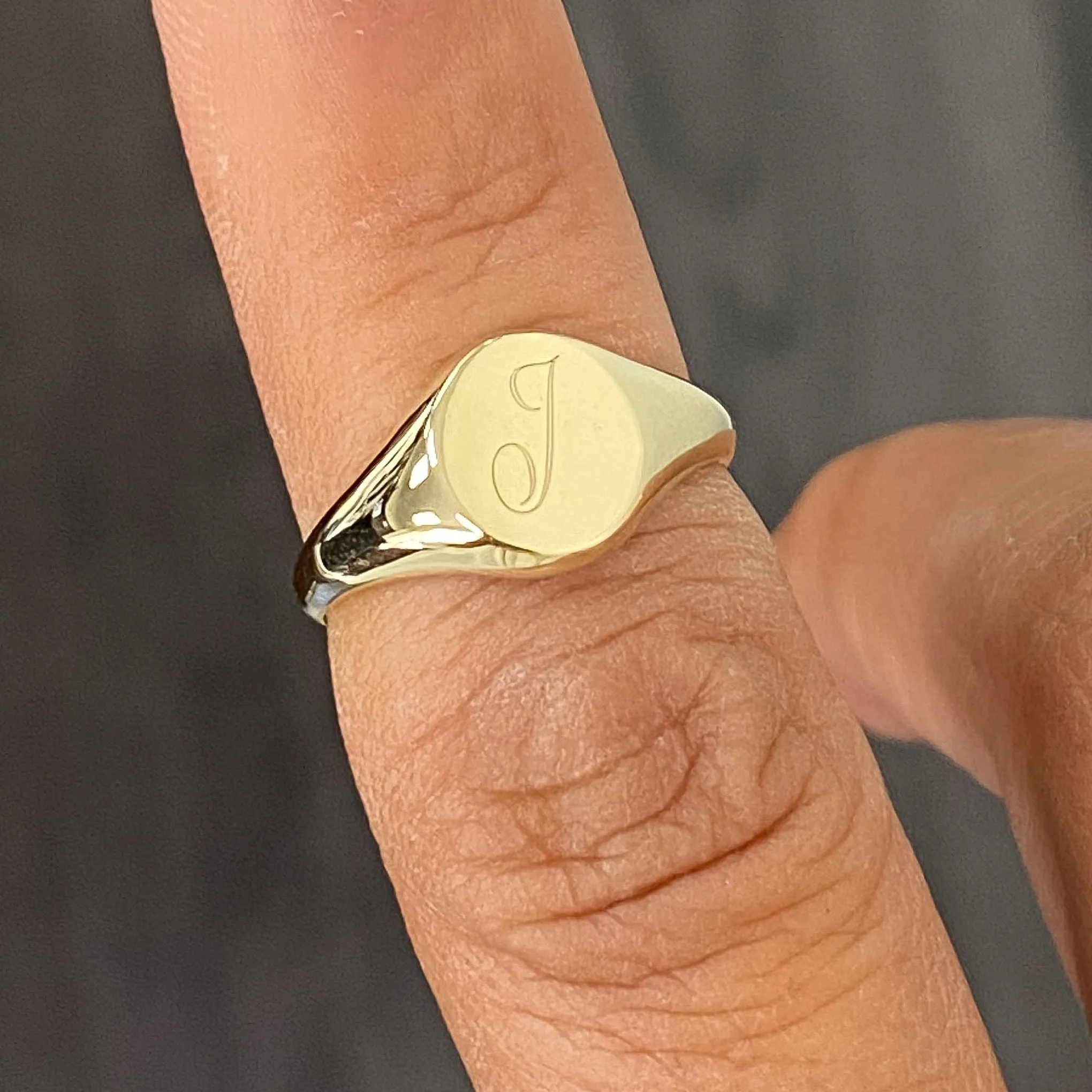 14K Gold Oval Signet Ring ~ Small Size