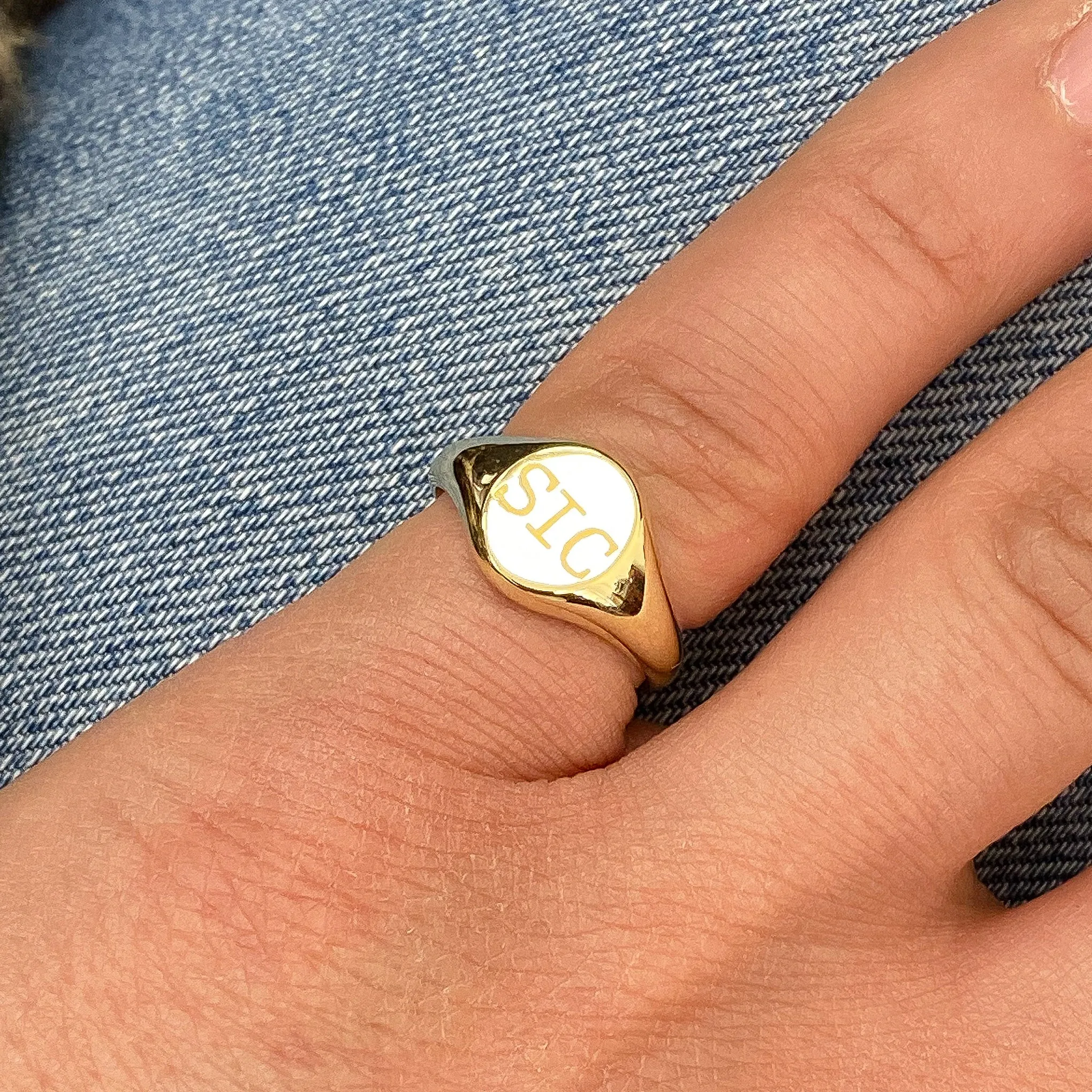 14K Gold Oval Signet Ring ~ Small Size