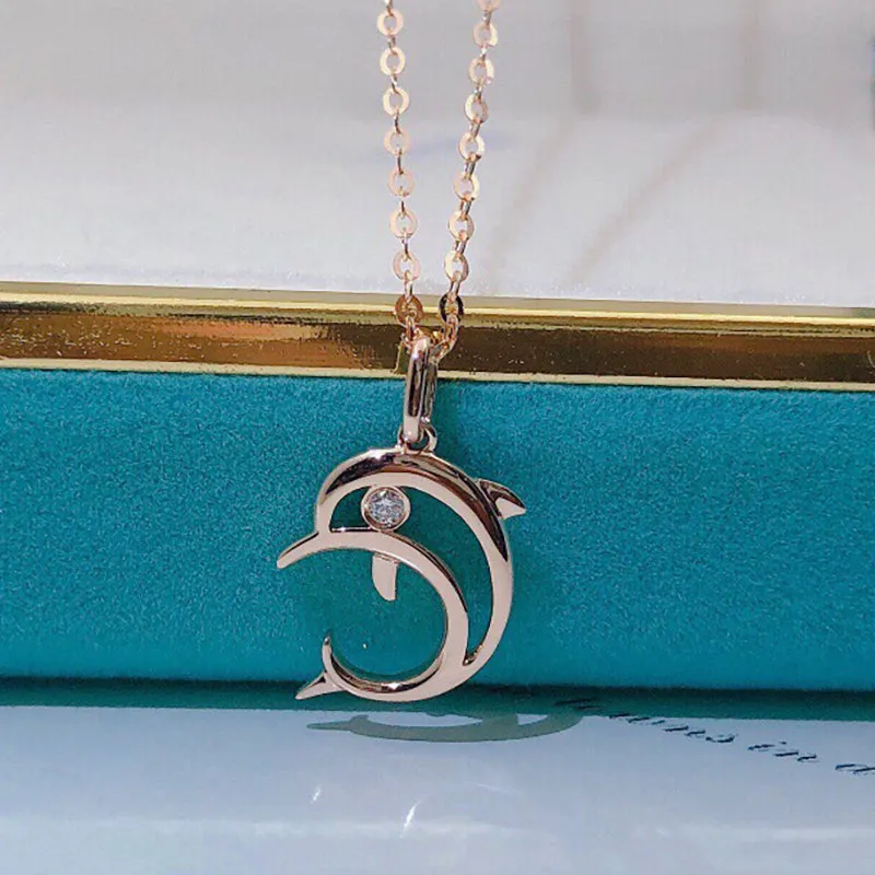 18K Gold Round Cut 0.01ct Real Diamond Simple Dolphin Pendant Necklace