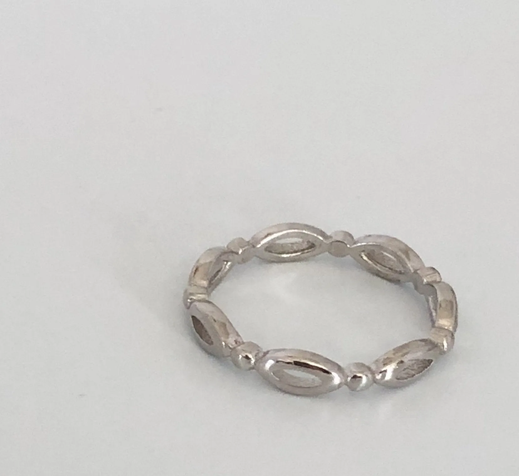 Bow Tie Ring - Sterling Silver Stacking Ring