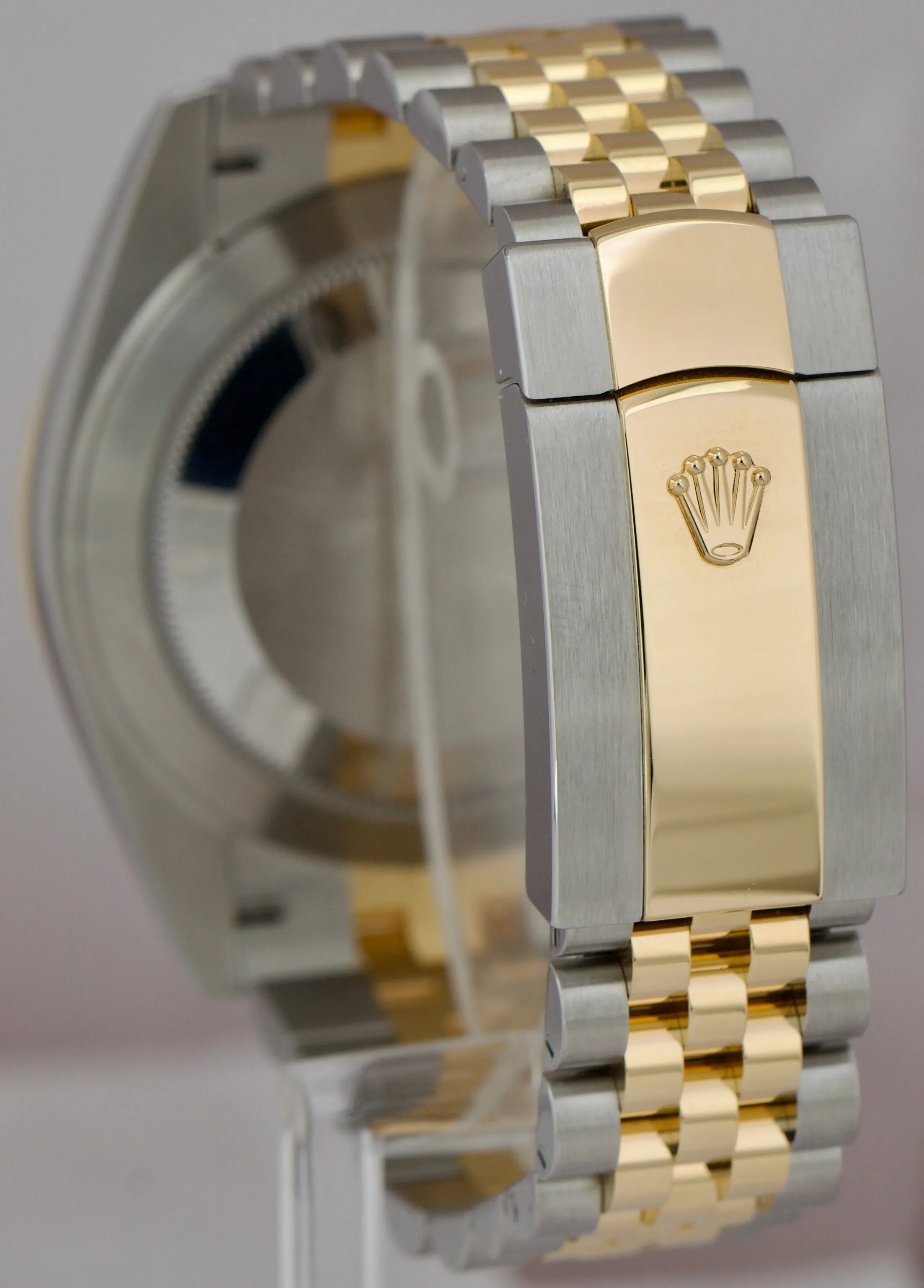 BRAND NEW 2022 Rolex DateJust 41 Champagne Two-Tone 41mm Jubilee Watch 126333