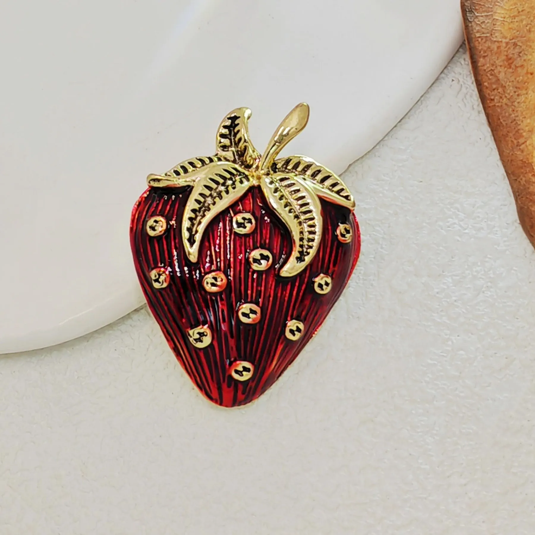 Charming Gold - toned Strawberry - shaped Enamel Brooch
