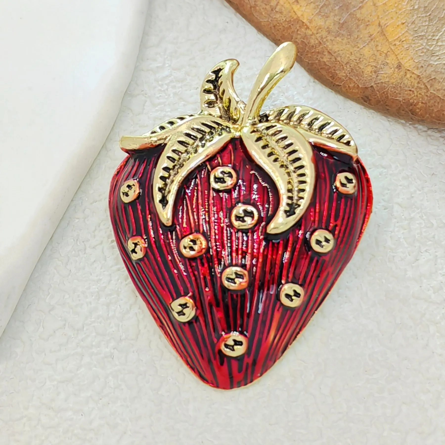Charming Gold - toned Strawberry - shaped Enamel Brooch
