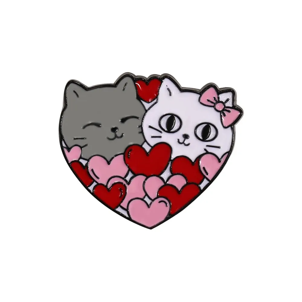 Charming Kawaii Cat Love Enamel Pins - Adorable White Kitten Heart Brooches for Pet Lovers 💖🐾✨