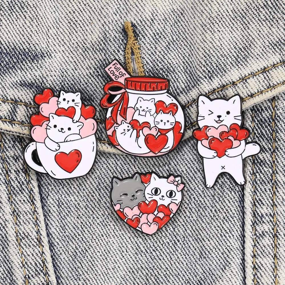 Charming Kawaii Cat Love Enamel Pins - Adorable White Kitten Heart Brooches for Pet Lovers 💖🐾✨