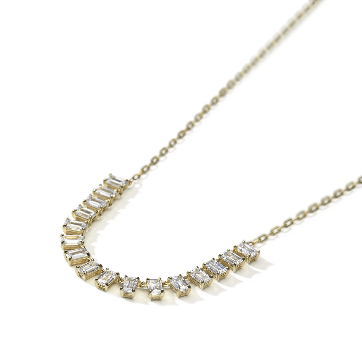 Cleo in Diamonds
