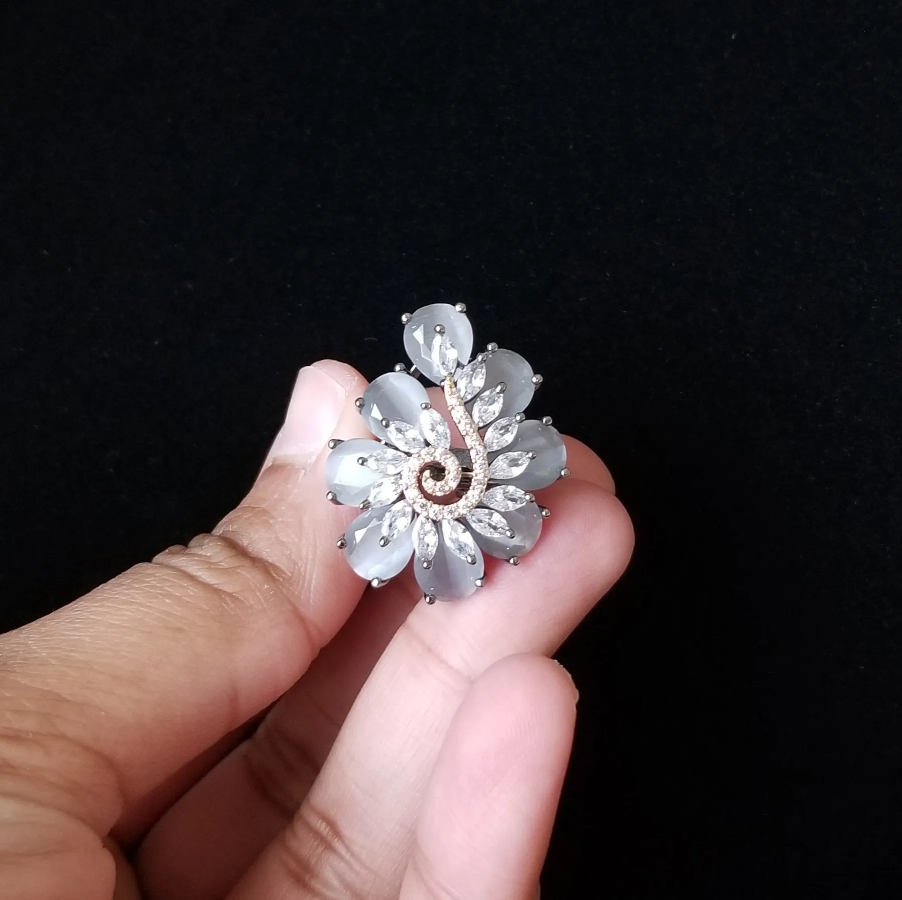 Cz Classic Ring With Black Rose Plating GL31