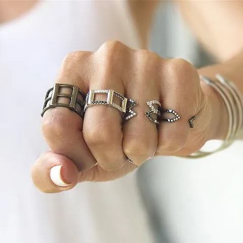 Diamond Dagger Ring | Black Gold