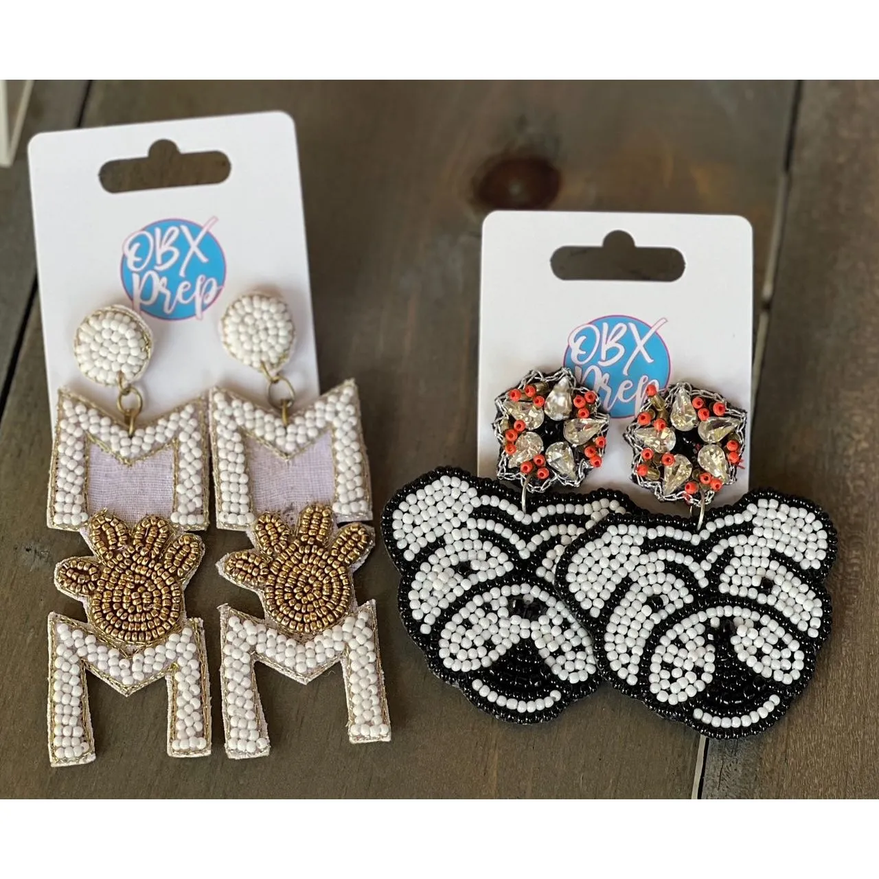 Dog Mom Paw Seed Beaded Drop Earrings