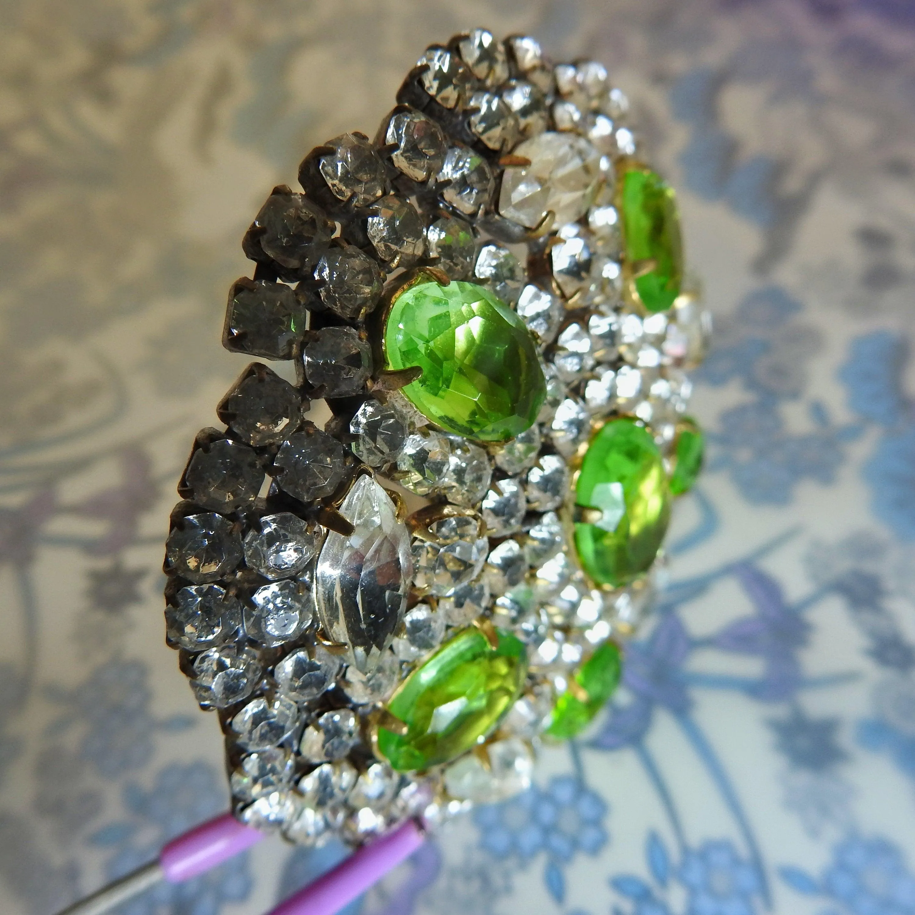 Elegant Austrian crystal brooch pin