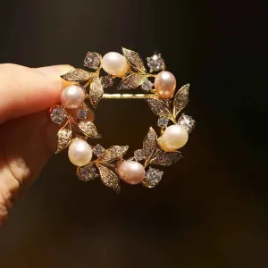 Freshwater Pearl Wreath Rhinestone Metal Brooch Pin