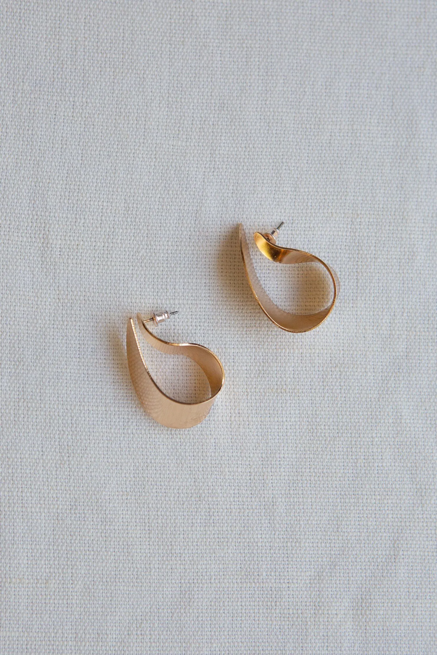 Gold Flat Curl Statement Earring