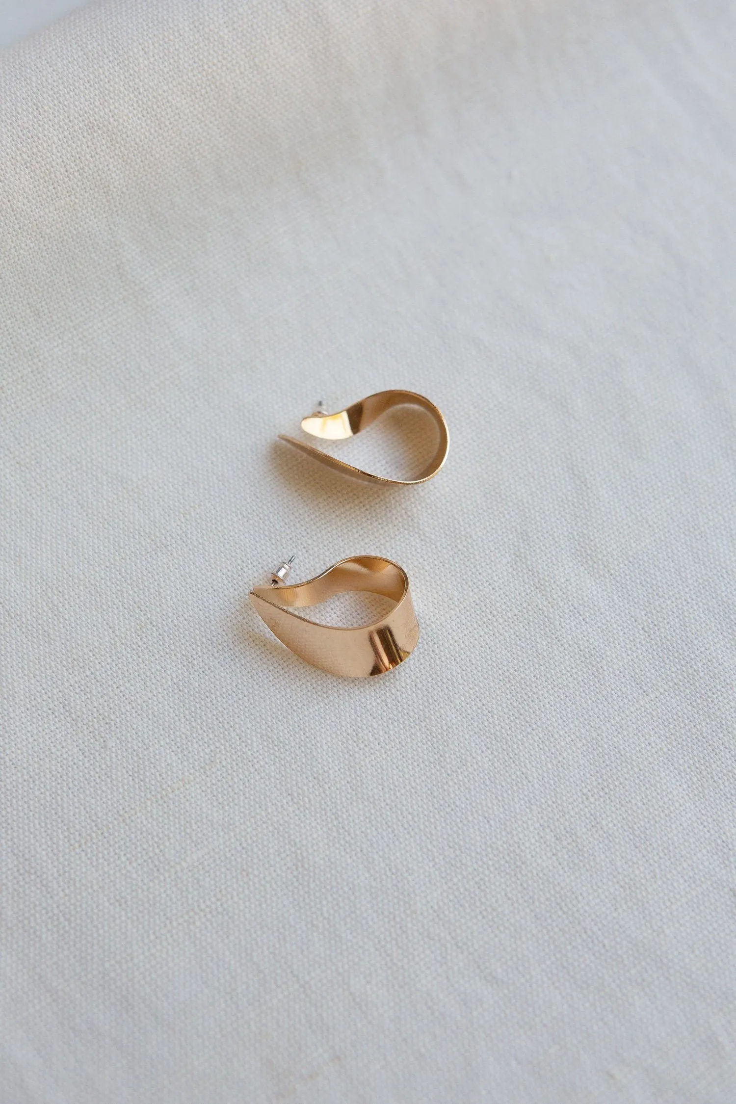 Gold Flat Curl Statement Earring