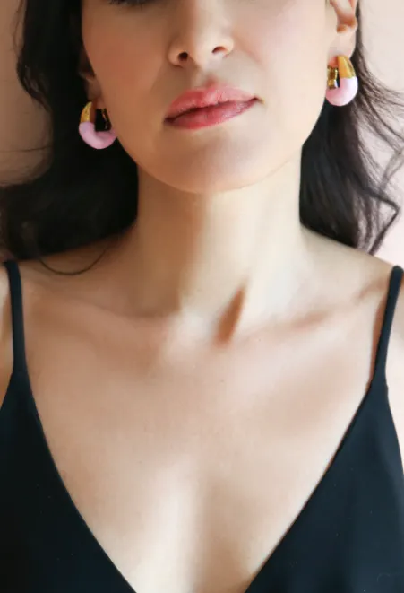 GOLD PLATED STATEMENT WAVES HOOP WITH ENAMEL