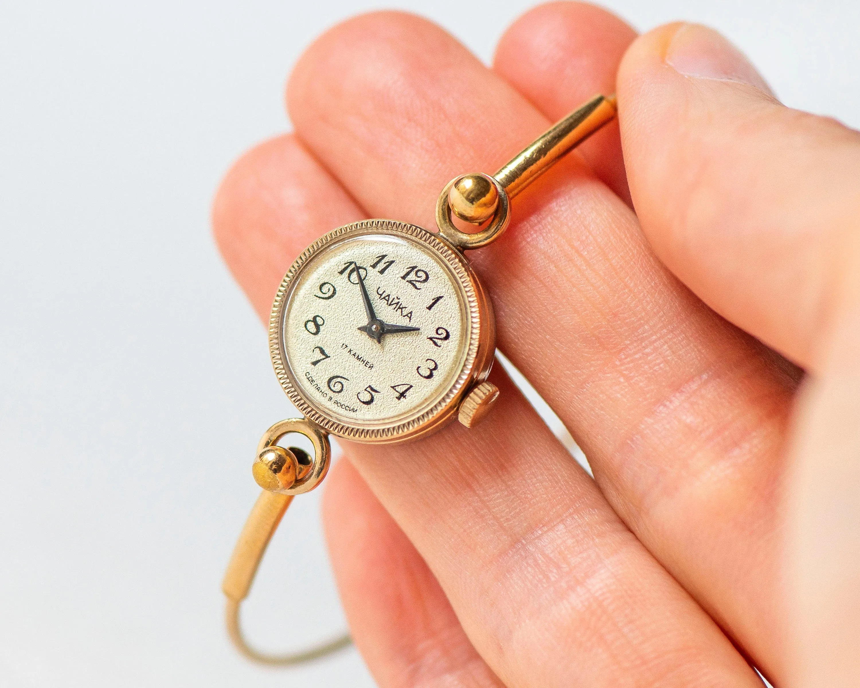 Gold plated women cocktail watch classic, chic women watch bracelet delicate Seagull lady watch Arabic numerals dial evening watch jewelry