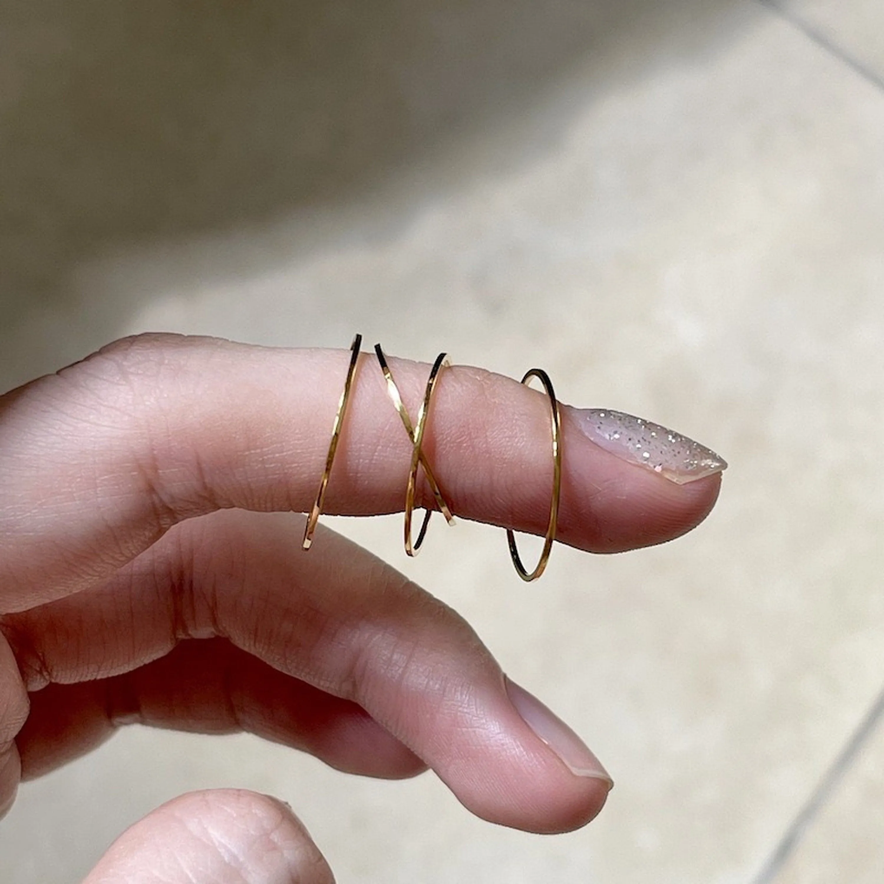 Hammered Ultra Thin Midi Knuckle Ring