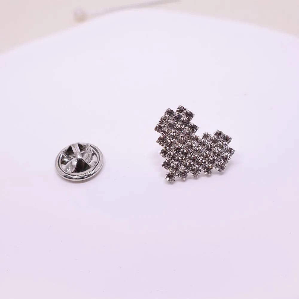 Heart Brooch Cardigan Button Sweater Coat Pin Fashion Corsage Jewelry Accessory