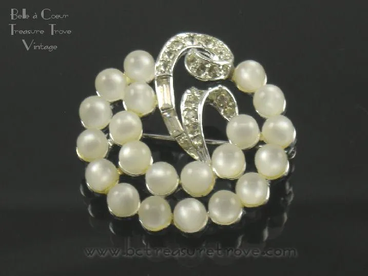 Kramer Vintage Brooch Pin White Moonglow & Rhinestone