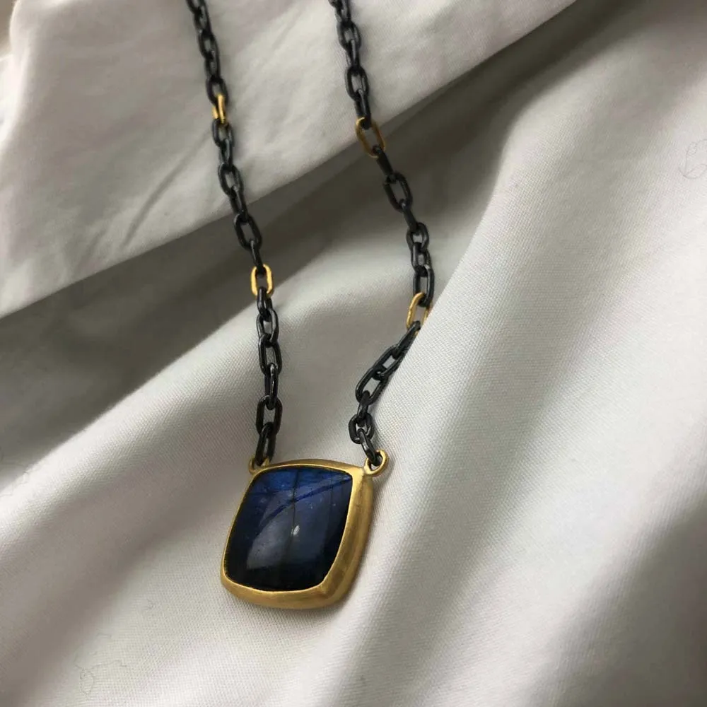 Lika Behar Kami Necklace