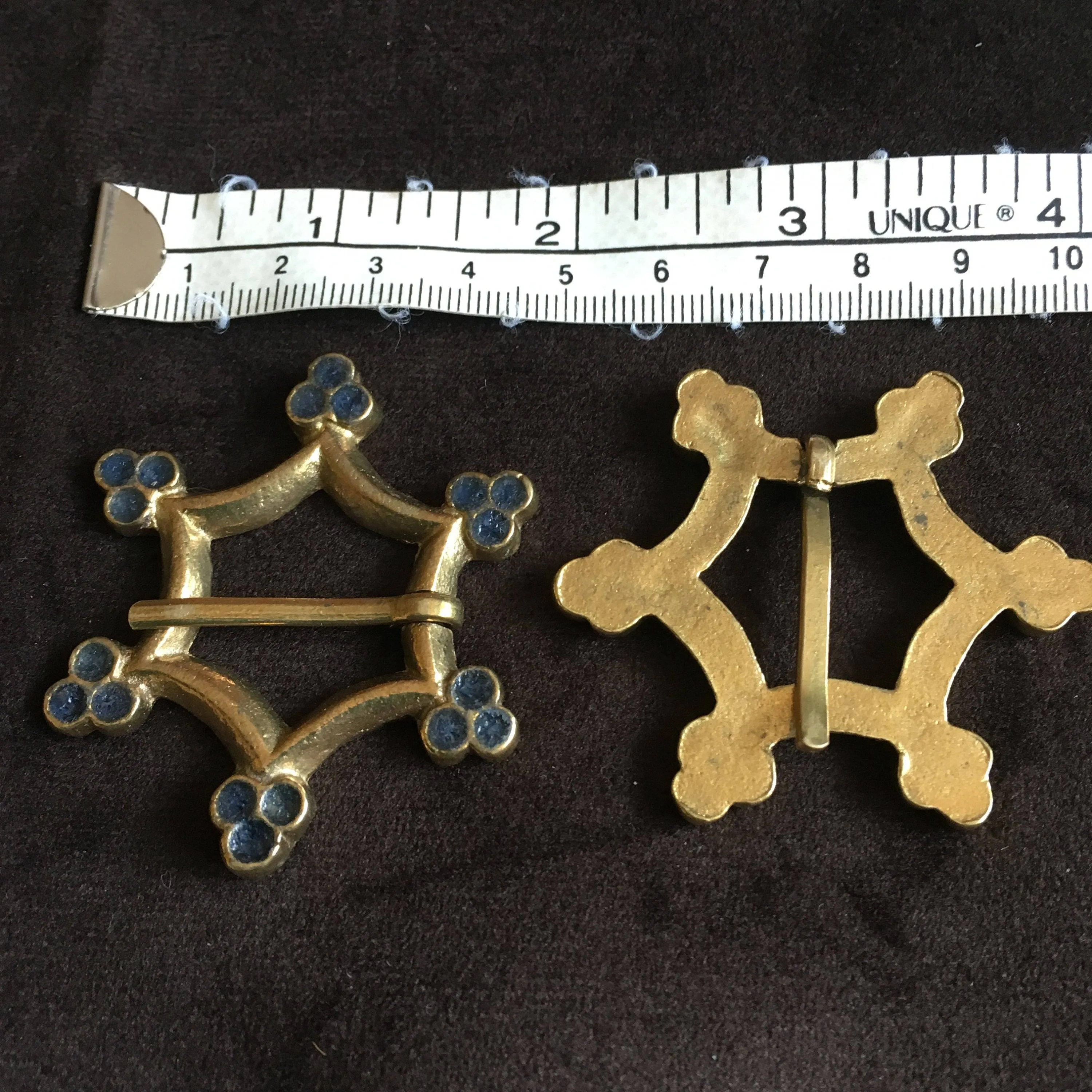 Medieval Brooch Decorative Sexfoil