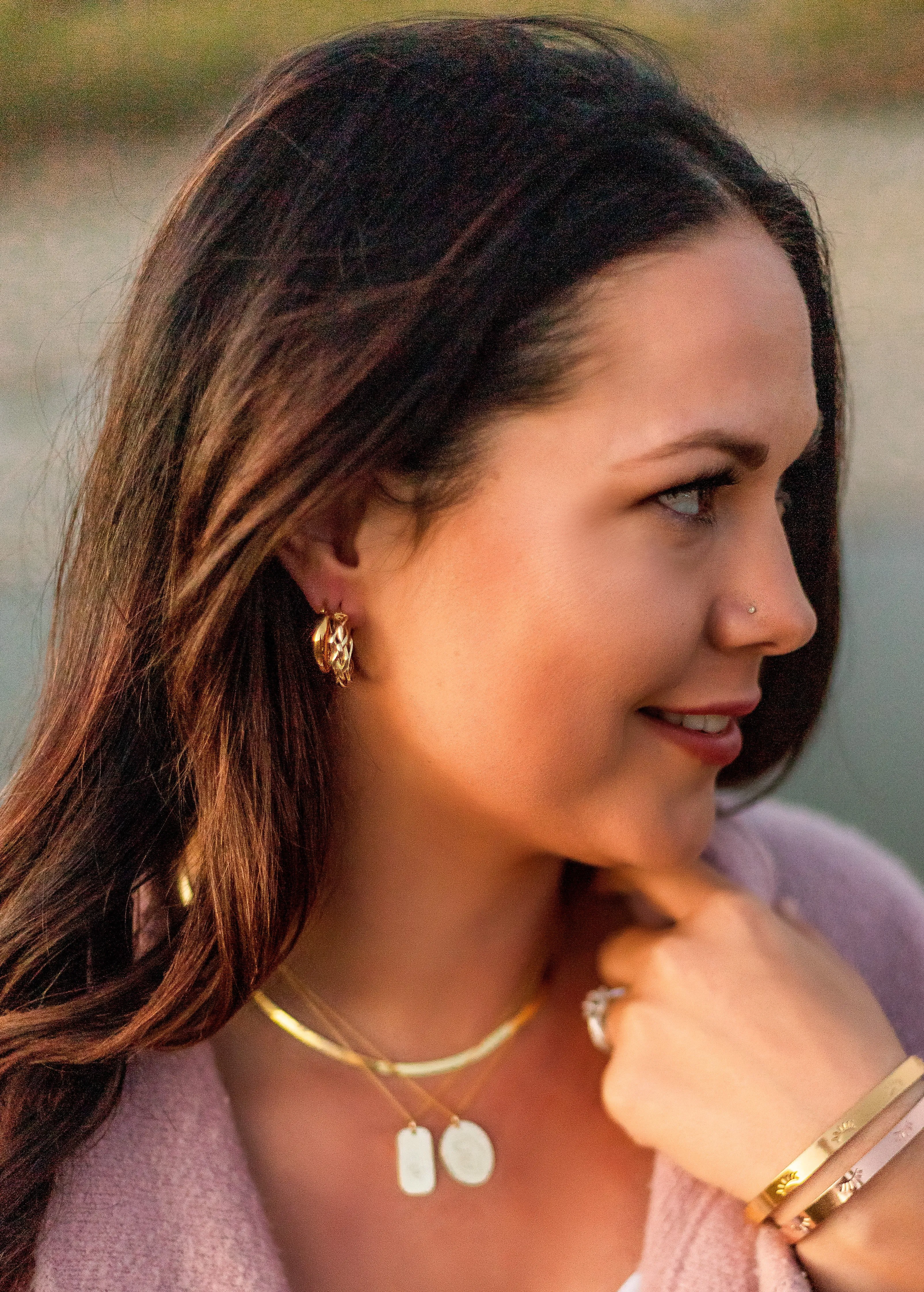 Mom and Baby Hug Oval Necklace