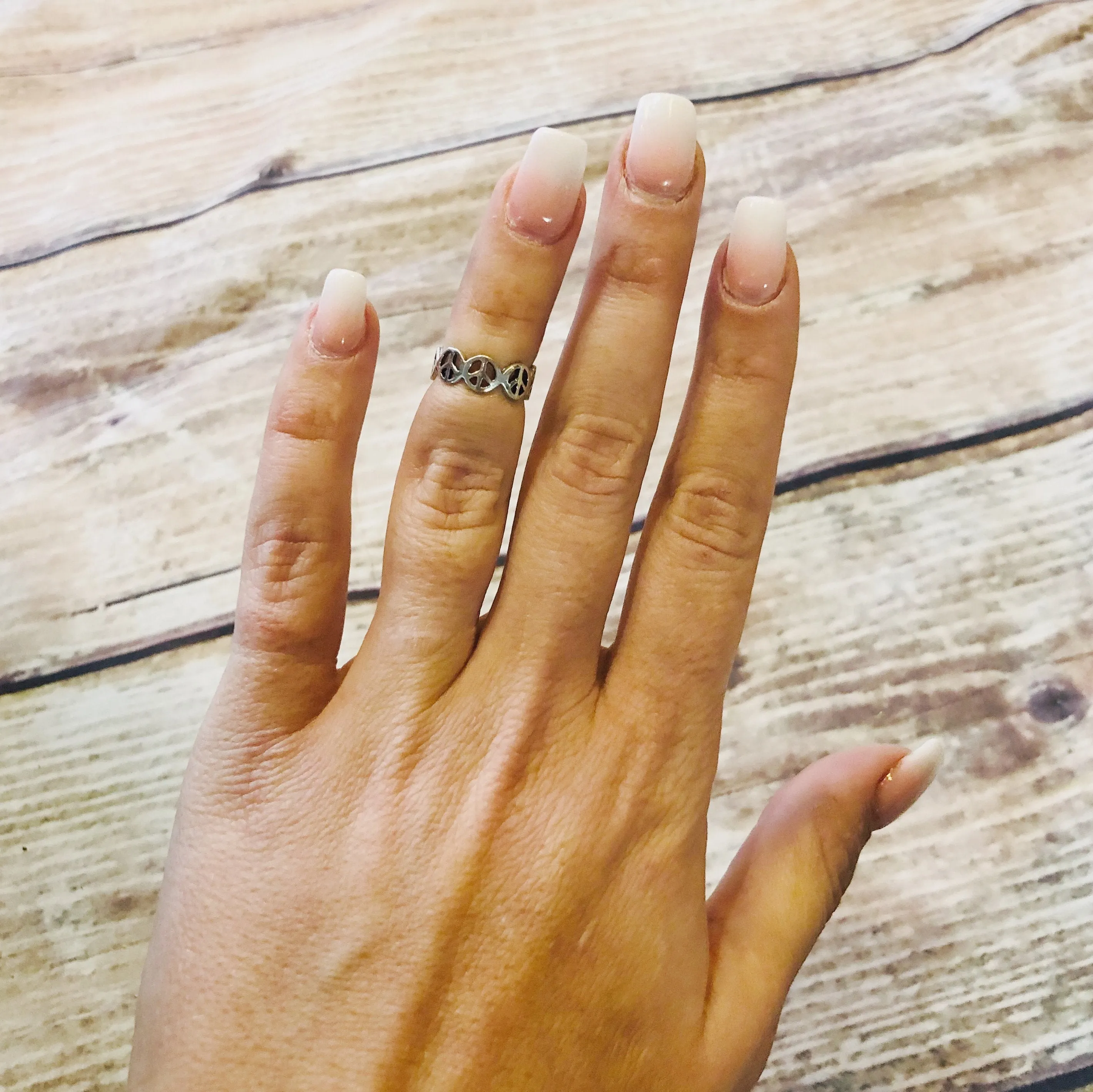 Peace sign Ring - Sterling Silver Stacking Ring