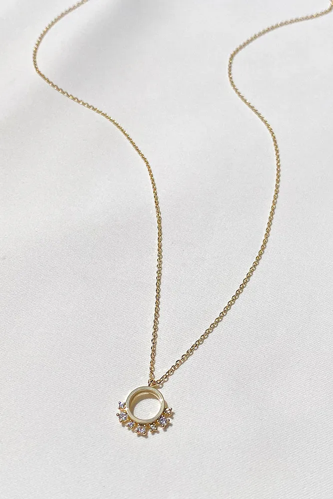 Pia Necklace