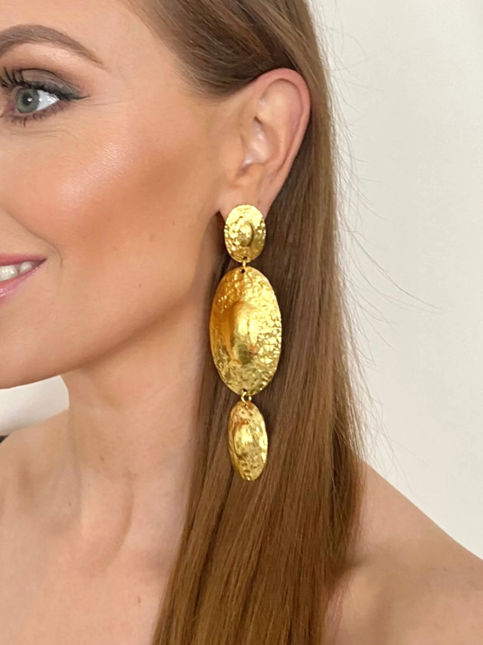 Radiant Disc Droplets Statement Gold Earrings