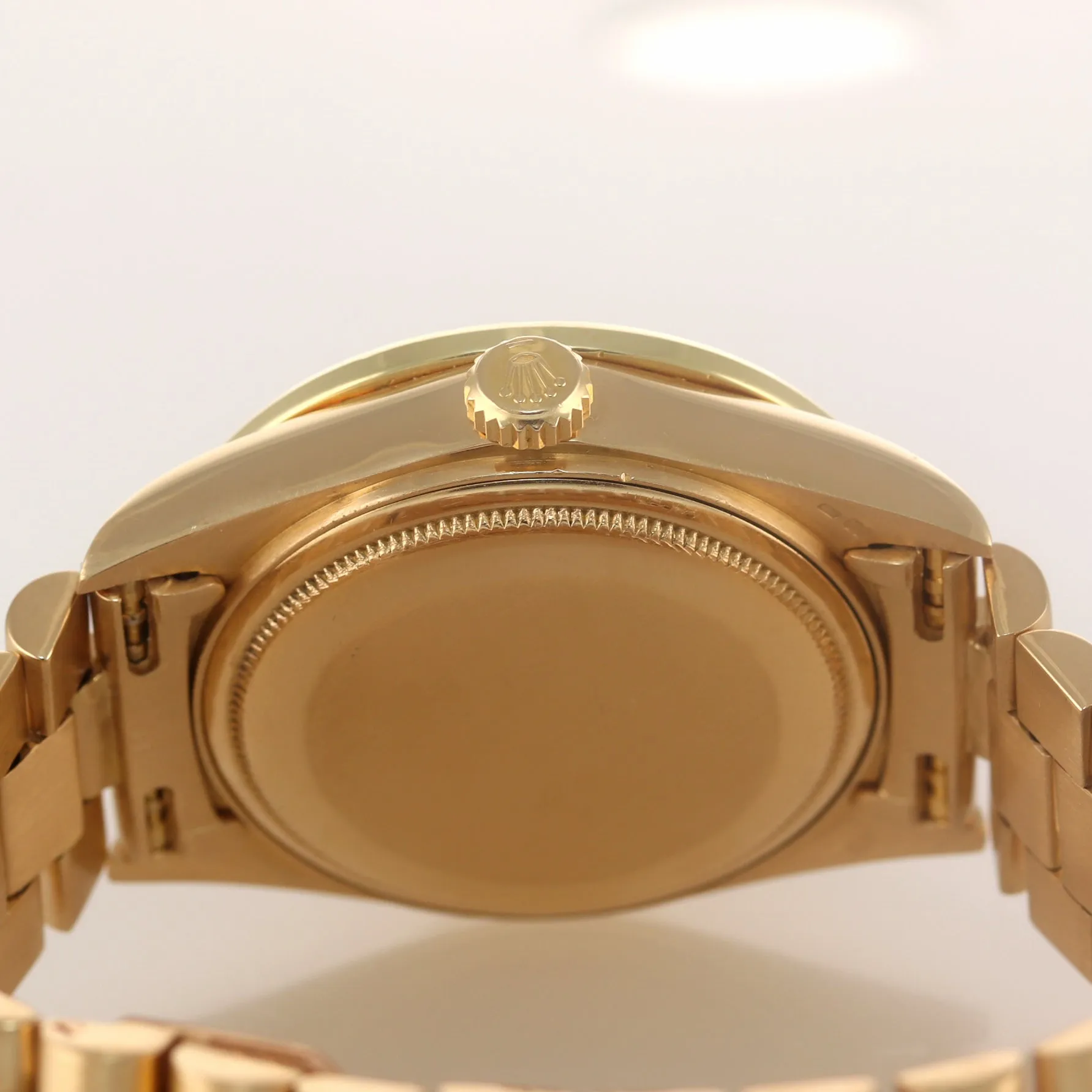 Rolex Day-Date President 36mm 18038 Champagne Diamond Bezel Yellow Gold Watch
