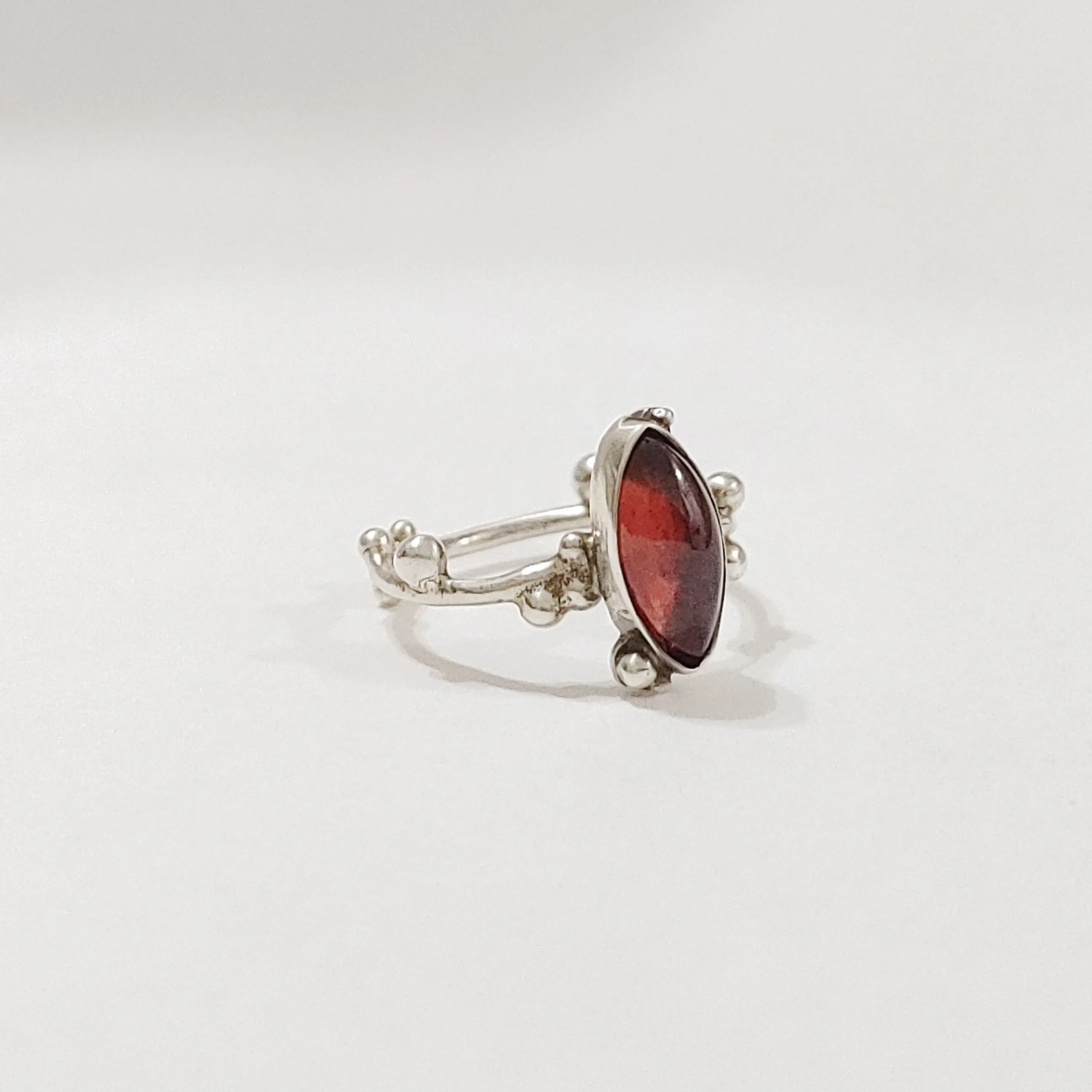 Rosebuds Midi Ring with Garnet