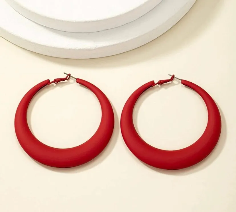 SCARLET HOOP EARRINGS