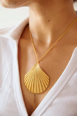 SHELL CHARM BIG