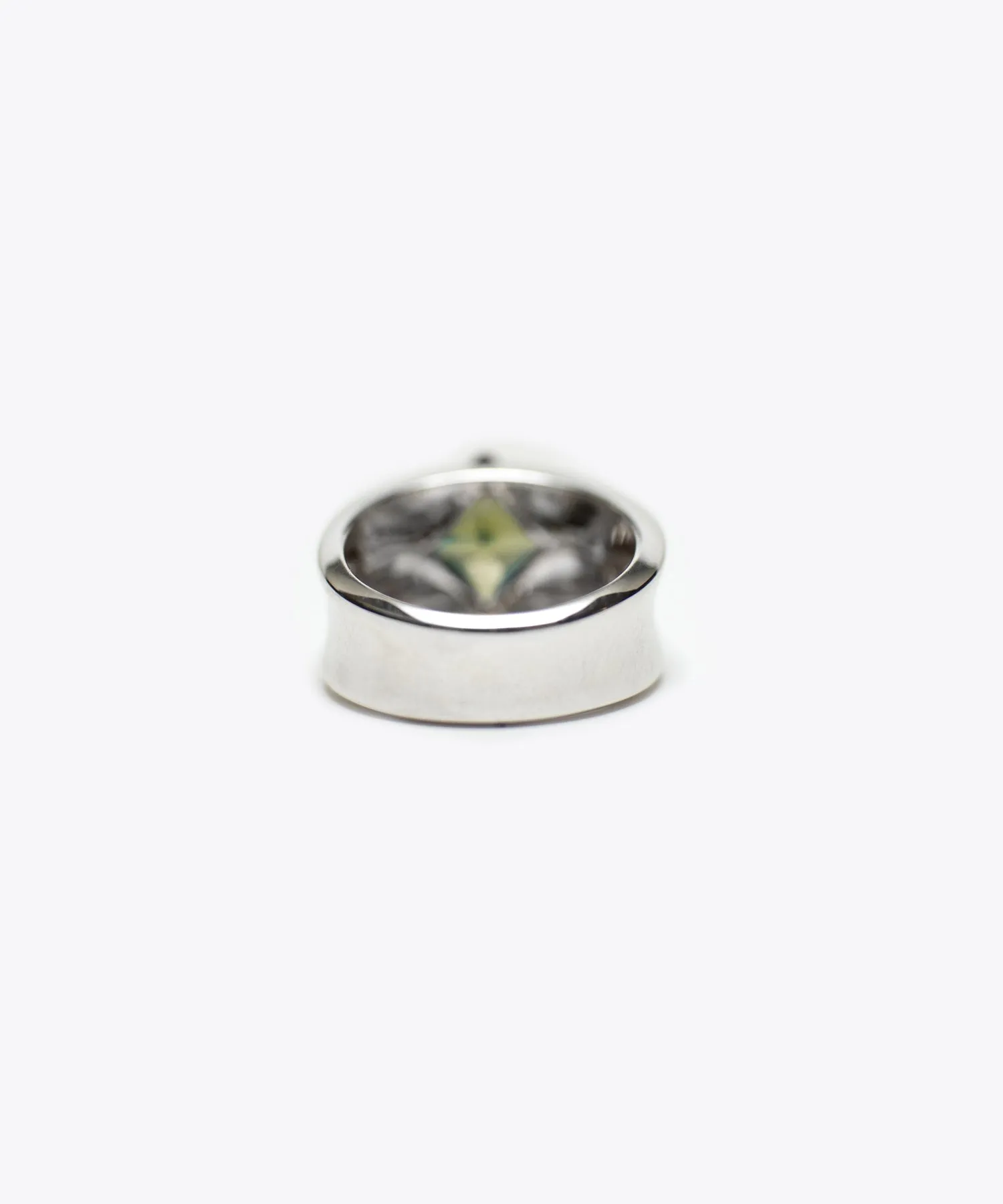 The Petro Chartreuse Ring
