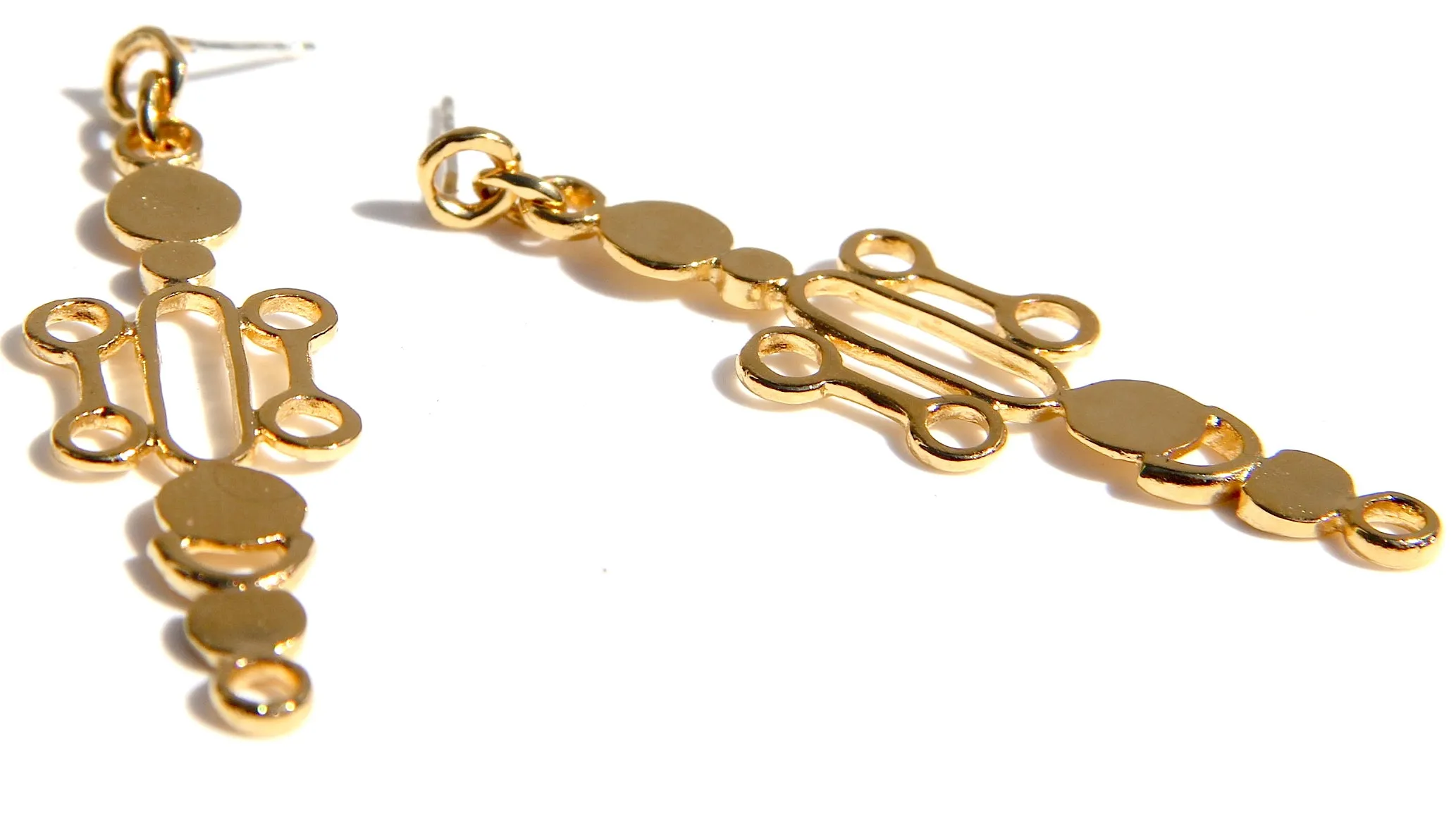 Through the Caledula Earrings