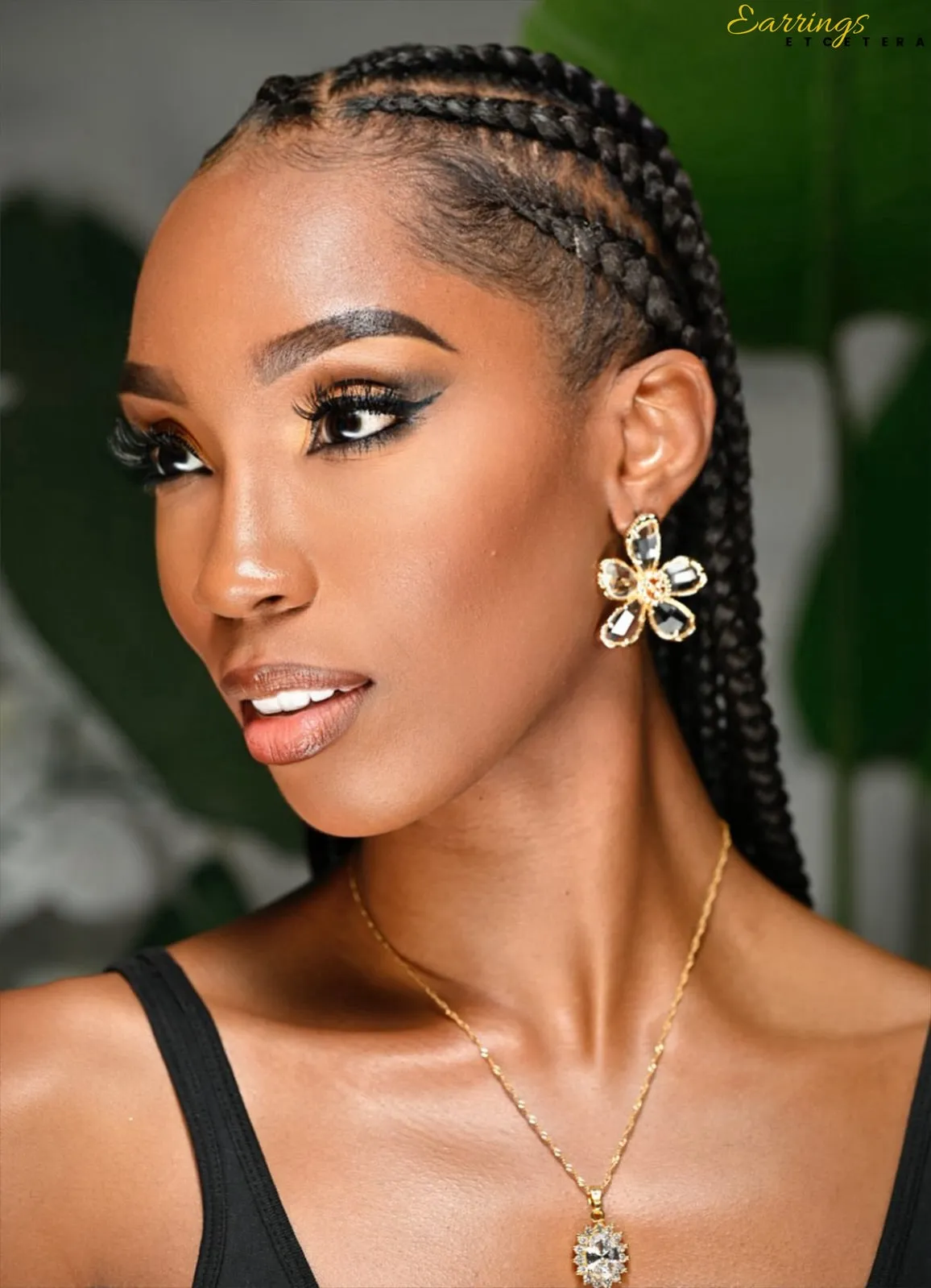 TRANSLUCENT FLORAL STUDS