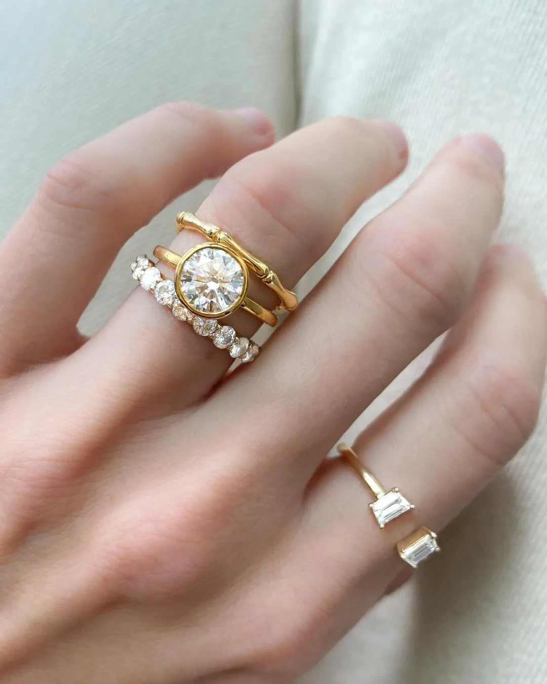 Twin Traps Diamond Finger Cuff