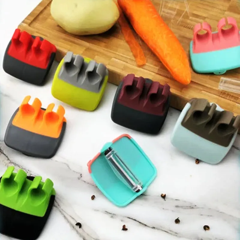 [Useful gift] Mini fruit and vegetable peeler