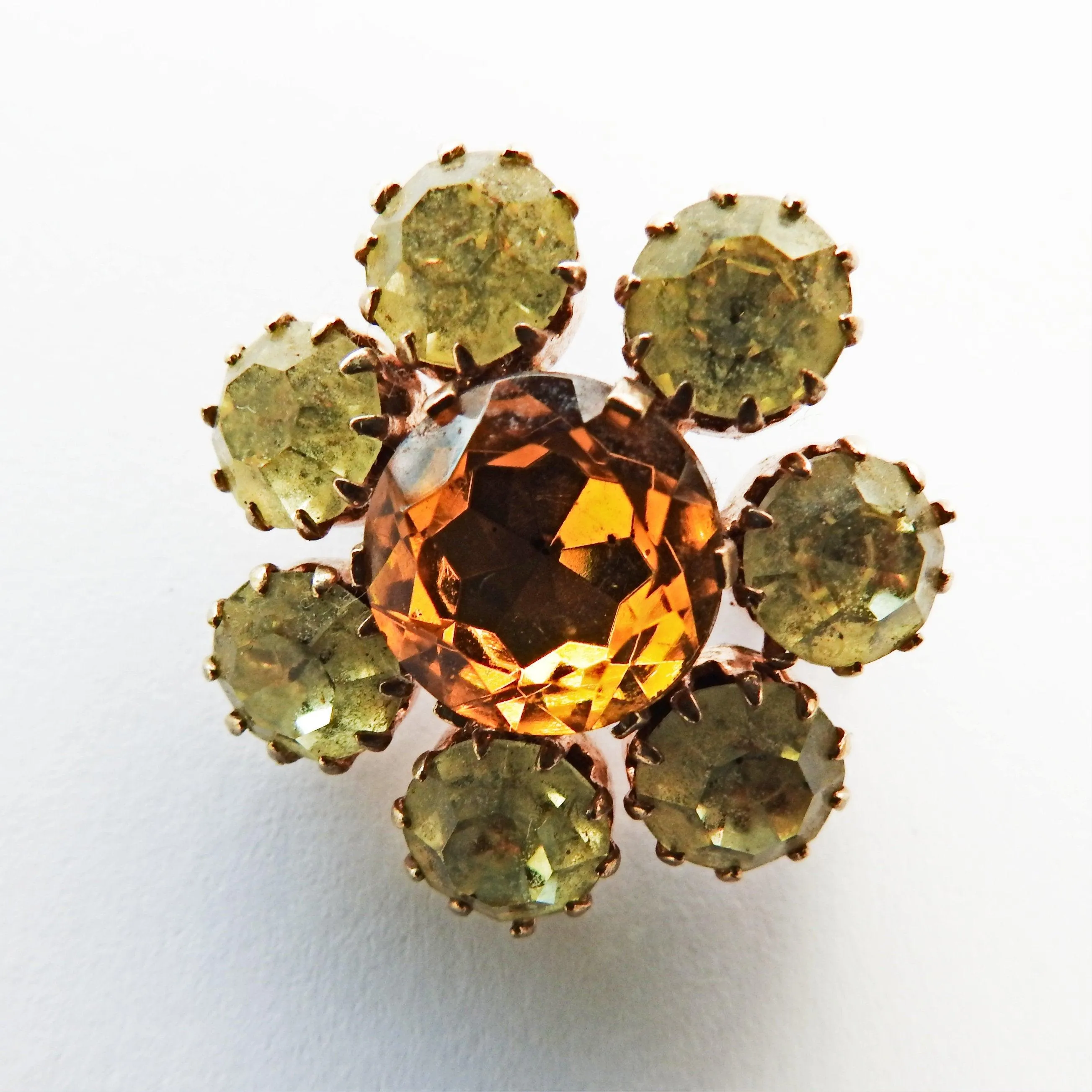 Vintage crystal flower broach pin