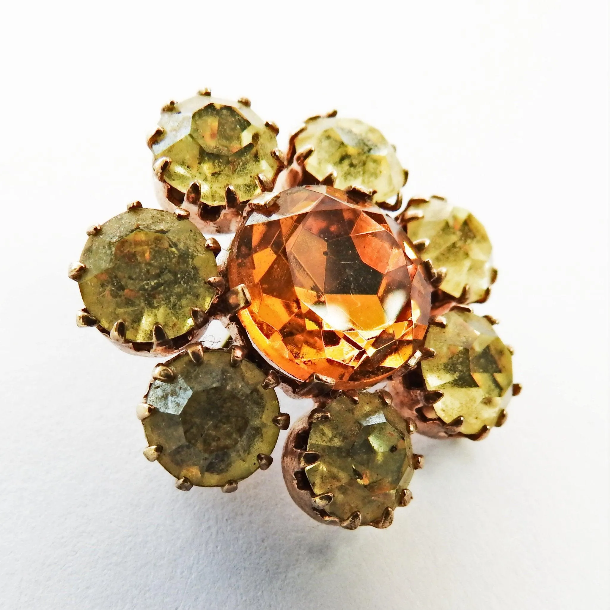 Vintage crystal flower broach pin