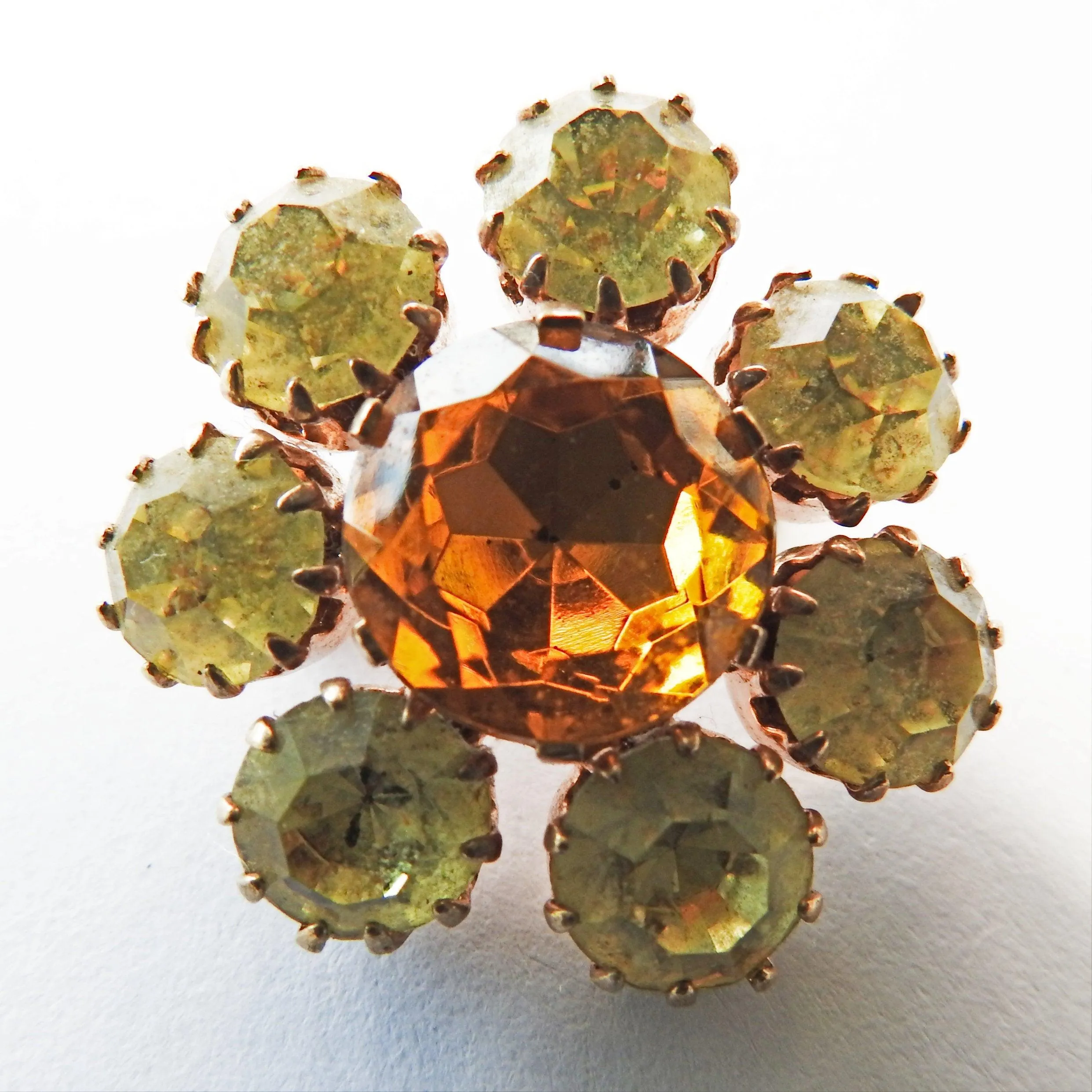 Vintage crystal flower broach pin
