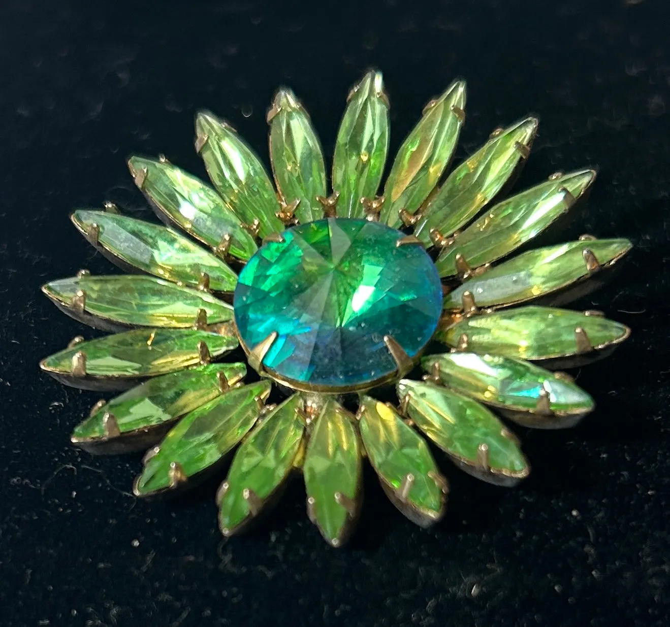 Vintage Green Rivoli & Marquise Rhinestone Sunburst Brooch