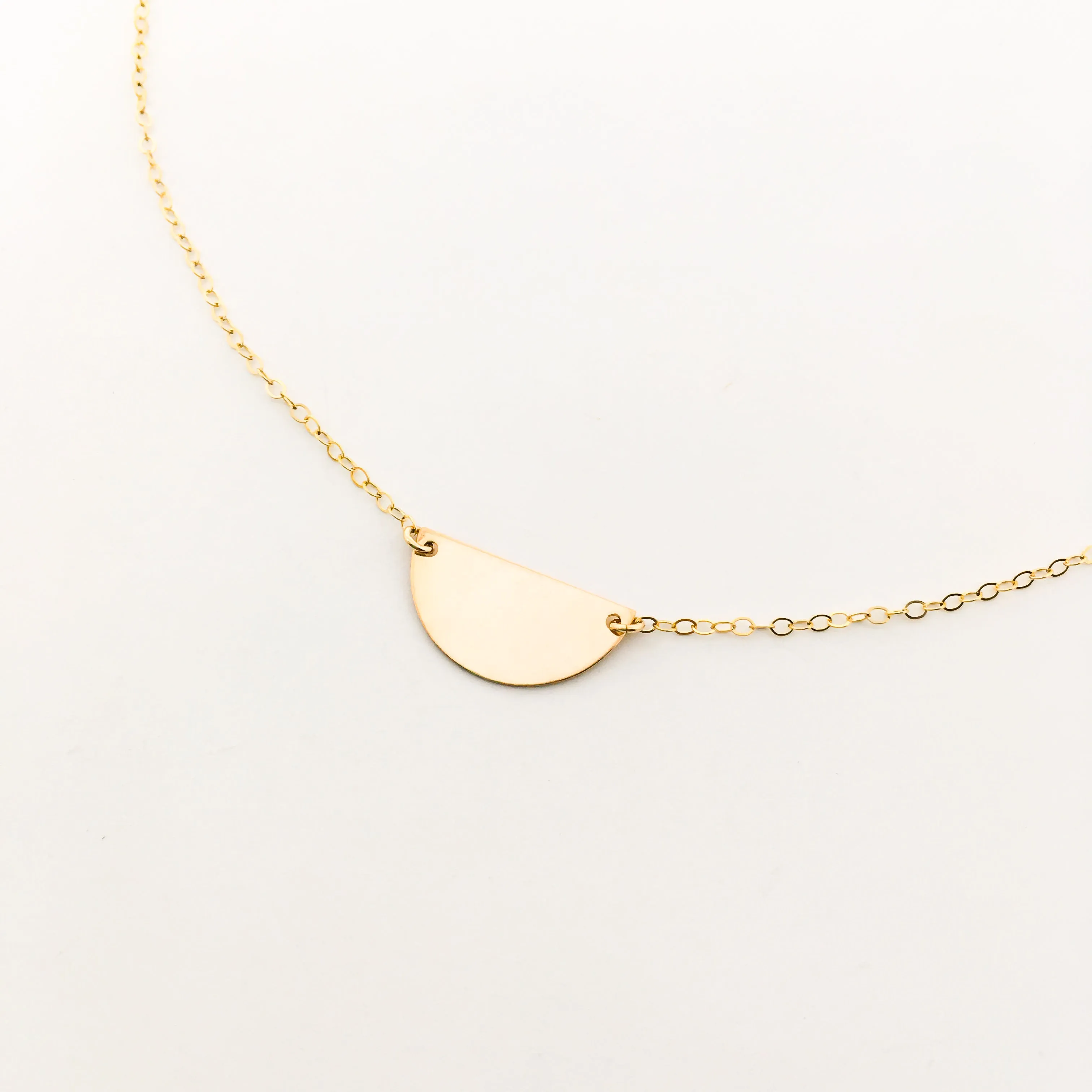 Vivian Dainty Semicircle Disc Necklace | Gold